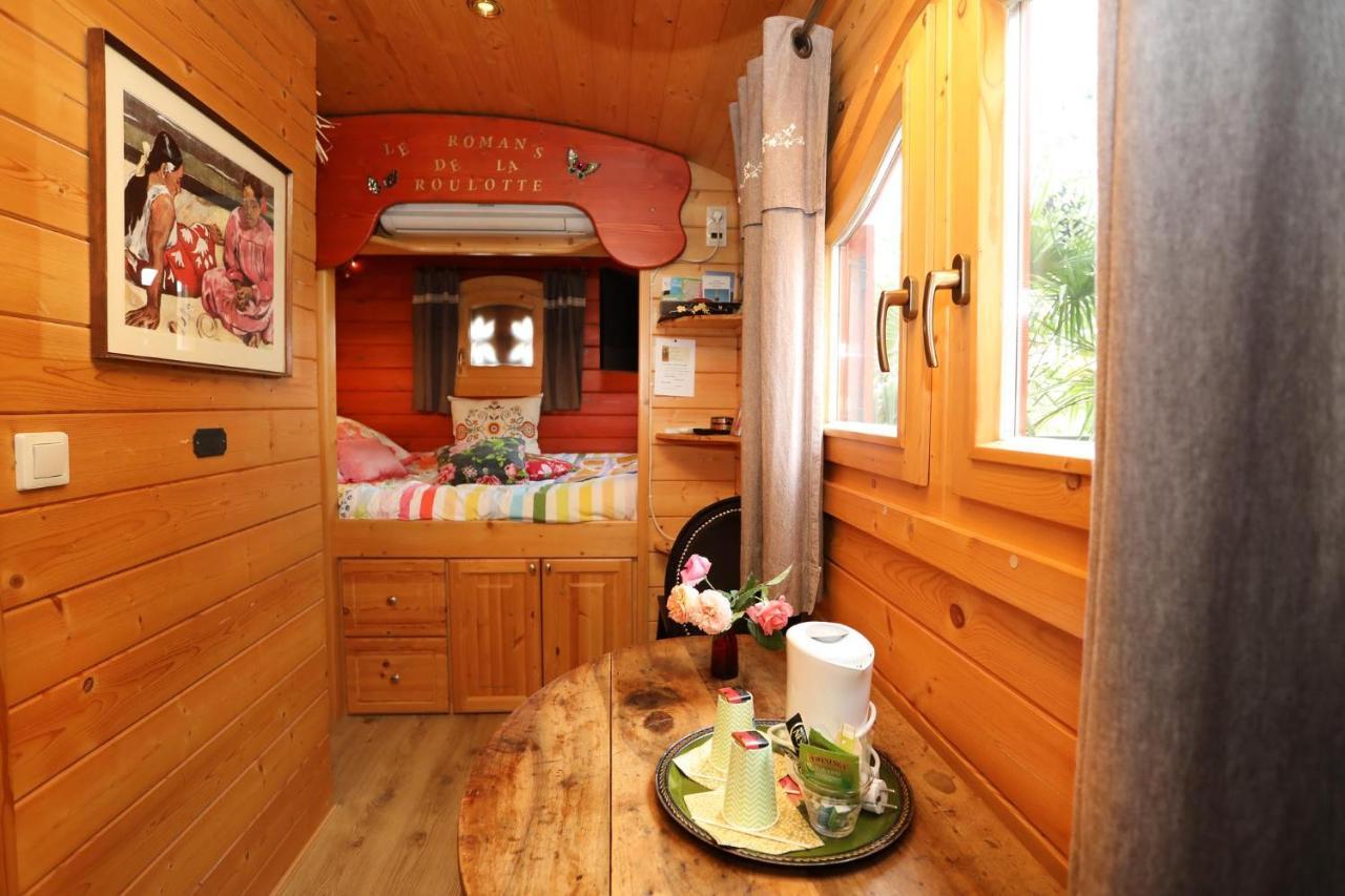 Maison D'Hotes Et Roulotte" Le 6 Bis" Роман-сюр-Изер Экстерьер фото